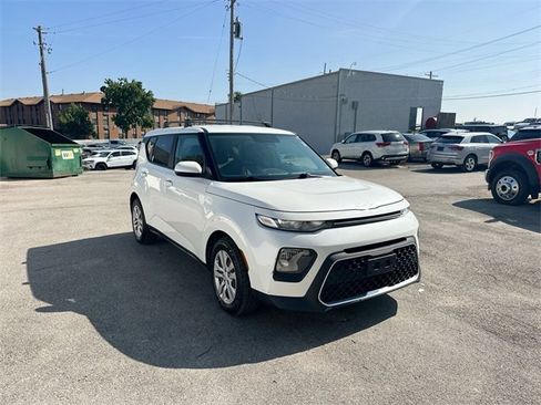 Used 2022 Kia Soul LX image 32