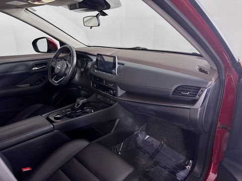 Certified 2023 Nissan Rogue SV w/ SV Premium B Package AWD/4WD image 38
