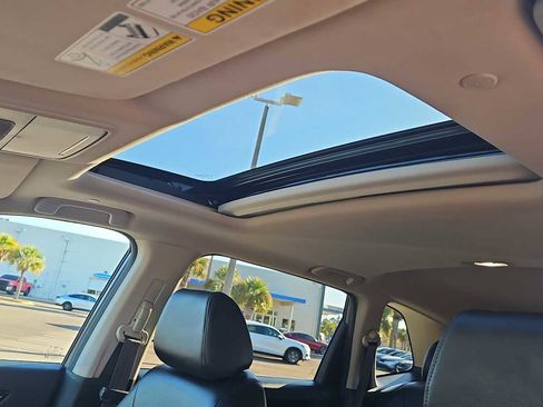 Used 2023 Honda CR-V EX-L image 16