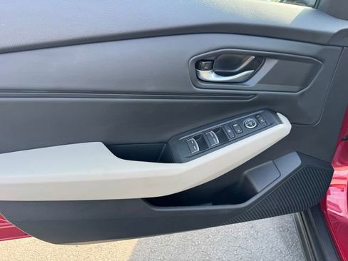 Used 2025 Honda Accord SE image 13