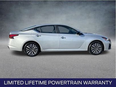Used 2024 Nissan Altima 2.5 SV