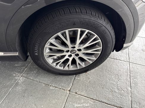 Used 2024 Genesis GV80 2.5T image 12