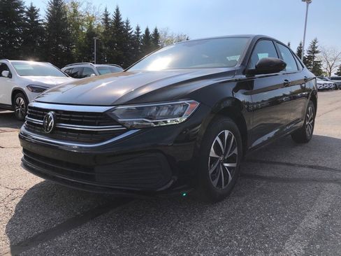 Used 2024 Volkswagen Jetta S image 3