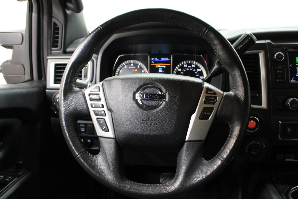 Used 2019 Nissan Titan SV w/ SV Convenience Package AWD/4WD image 23