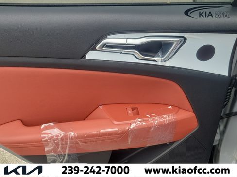 New 2026 Kia Sportage SX FWD image 14