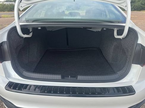 New 2026 Volkswagen Jetta SE FWD image 20