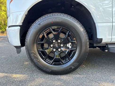 New 2025 Ford F150 Lightning XLT image 11