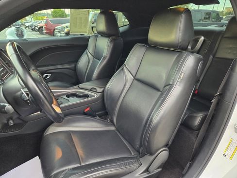 Used 2018 Dodge Challenger GT w/ Driver Convenience Group AWD/4WD image 15