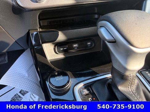 Used 2024 Kia Seltos EX image 28