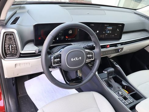 Used 2025 Kia Sorento X-Line EX AWD/4WD image 24