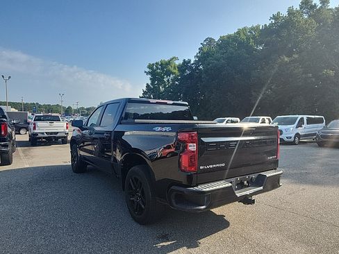 Used 2022 Chevrolet Silverado 1500 Custom AWD/4WD image 3