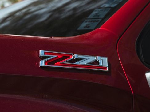 Used 2020 Chevrolet Silverado 1500 Custom Trail Boss w/ Custom Convenience Package image 4