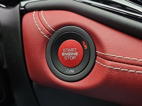 Used 2022 Dodge Durango SRT w/ Premium Interior Group AWD/4WD image 30