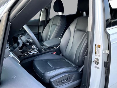 Used 2023 Audi Q7 3.0T Premium Plus AWD/4WD image 8