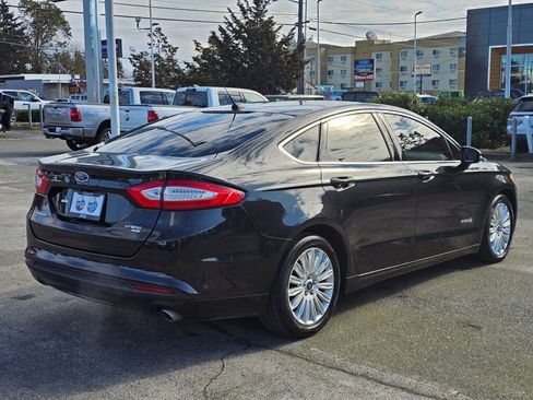 Used 2015 Ford Fusion SE w/ Equipment Group 502A image 7