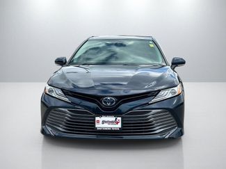 Used 2020 Toyota Camry XLE video 2