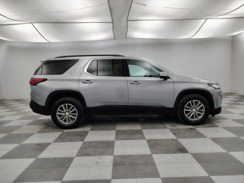 Used 2023 Chevrolet Traverse LT AWD/4WD image 11