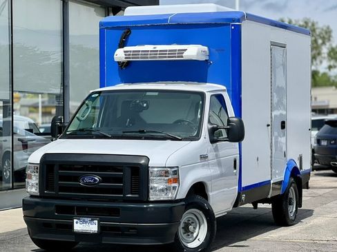 Used 2023 Ford E-350 and Econoline 350 Super Duty w/ Power Windows & Locks Group RWD image 38