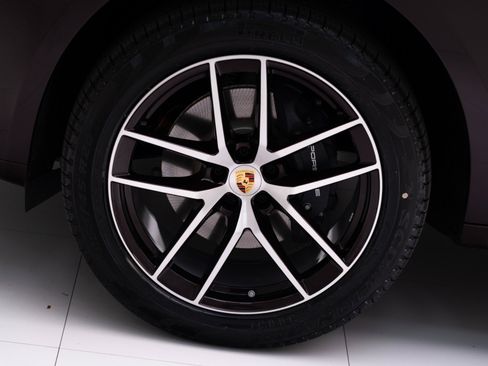 New 2026 Porsche Macan image 12