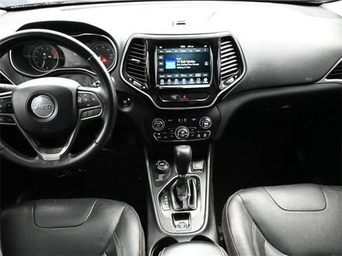 Used 2020 Jeep Cherokee Limited image 17