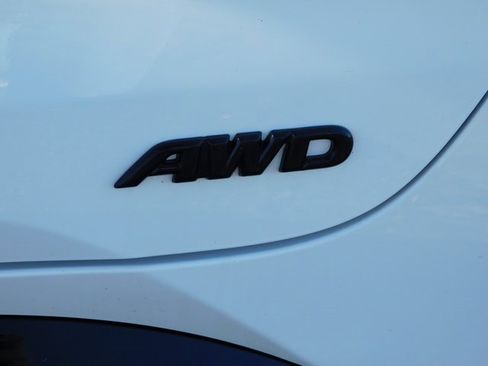 Used 2024 Toyota Corolla SE image 33