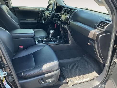 Used 2019 Toyota 4Runner TRD Off-Road Premium AWD/4WD image 15