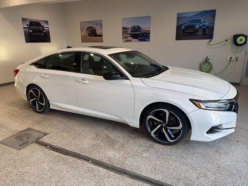 Used 2021 Honda Accord Sport image 1