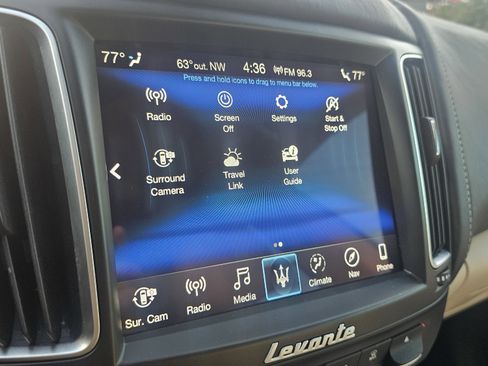 Used 2019 Maserati Levante GranLusso image 46