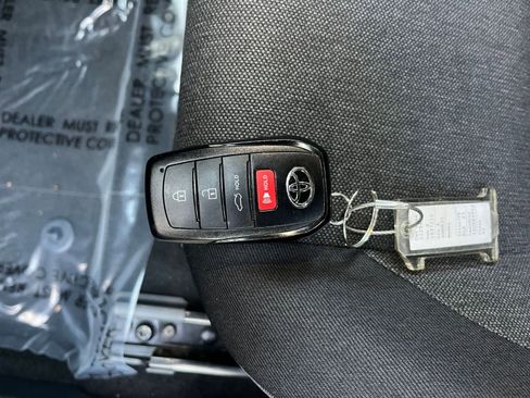 Used 2025 Toyota Camry LE image 21