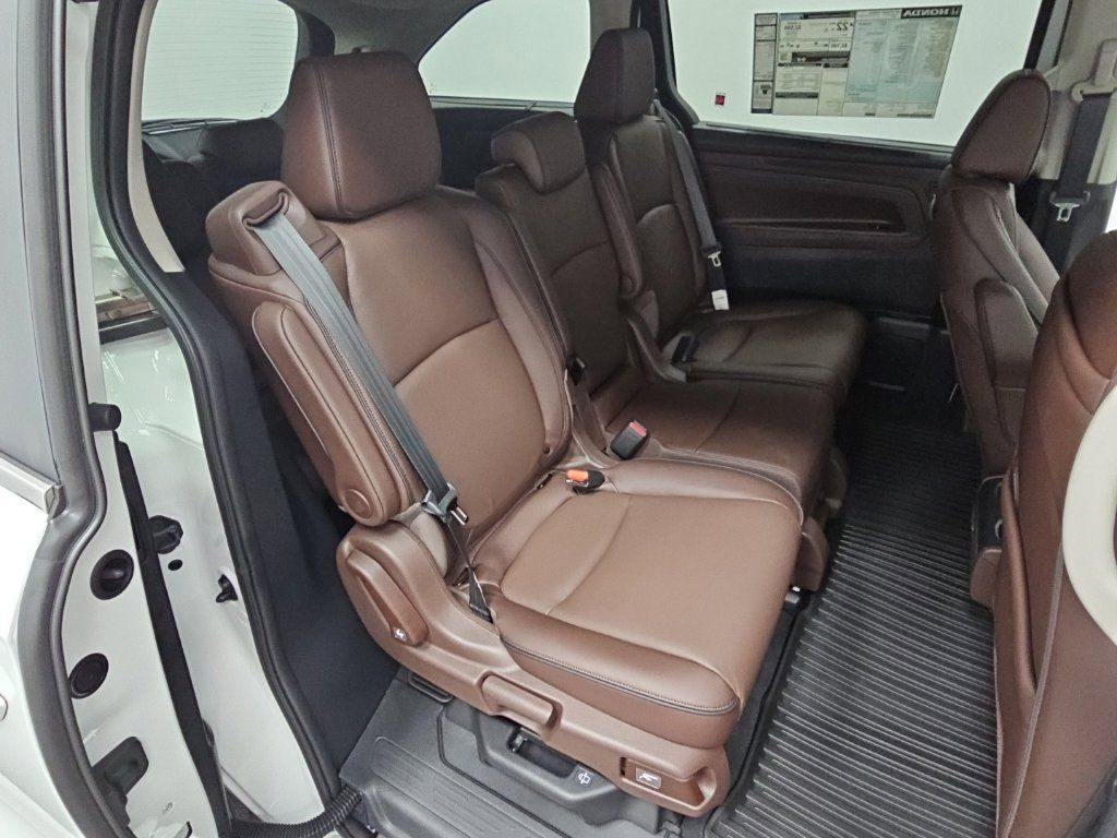 New 2027 Honda Odyssey Touring image 38