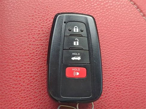 Used 2024 Toyota Camry XSE w/ Navigation Package image 28