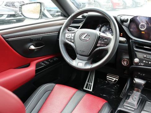 Used 2022 Lexus ES 350 F Sport w/ Accessory Package image 21