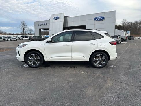 Used 2024 Ford Escape ST-Line Select image 2