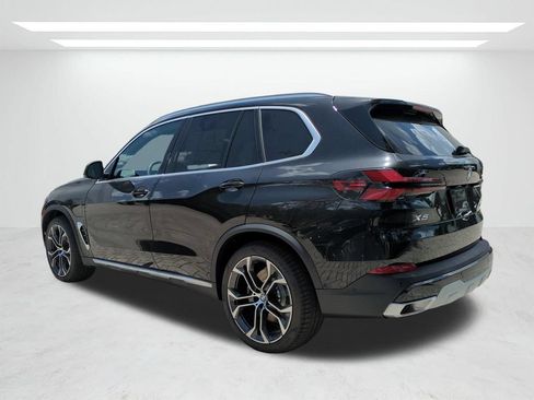 New 2026 BMW X5 xDrive50e w/ Climate Comfort Package AWD/4WD image 6