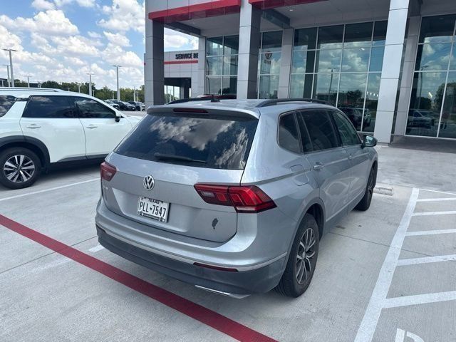 Used 2020 Volkswagen Tiguan SE FWD image 8