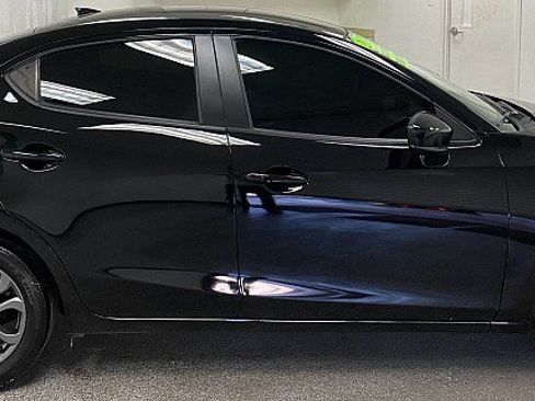 Used 2019 Toyota Yaris LE image 26