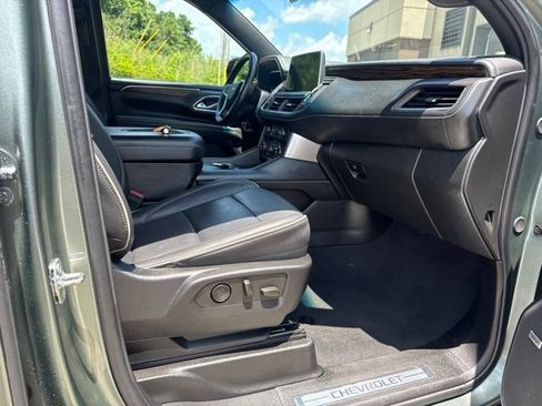 Used 2024 Chevrolet Tahoe Premier RWD image 15