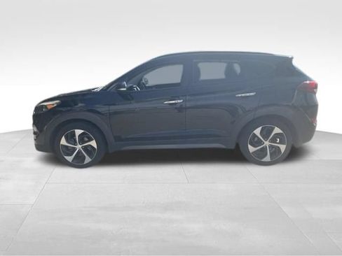 Used 2016 Hyundai Tucson Limited w/ Option Group 03 AWD/4WD image 3