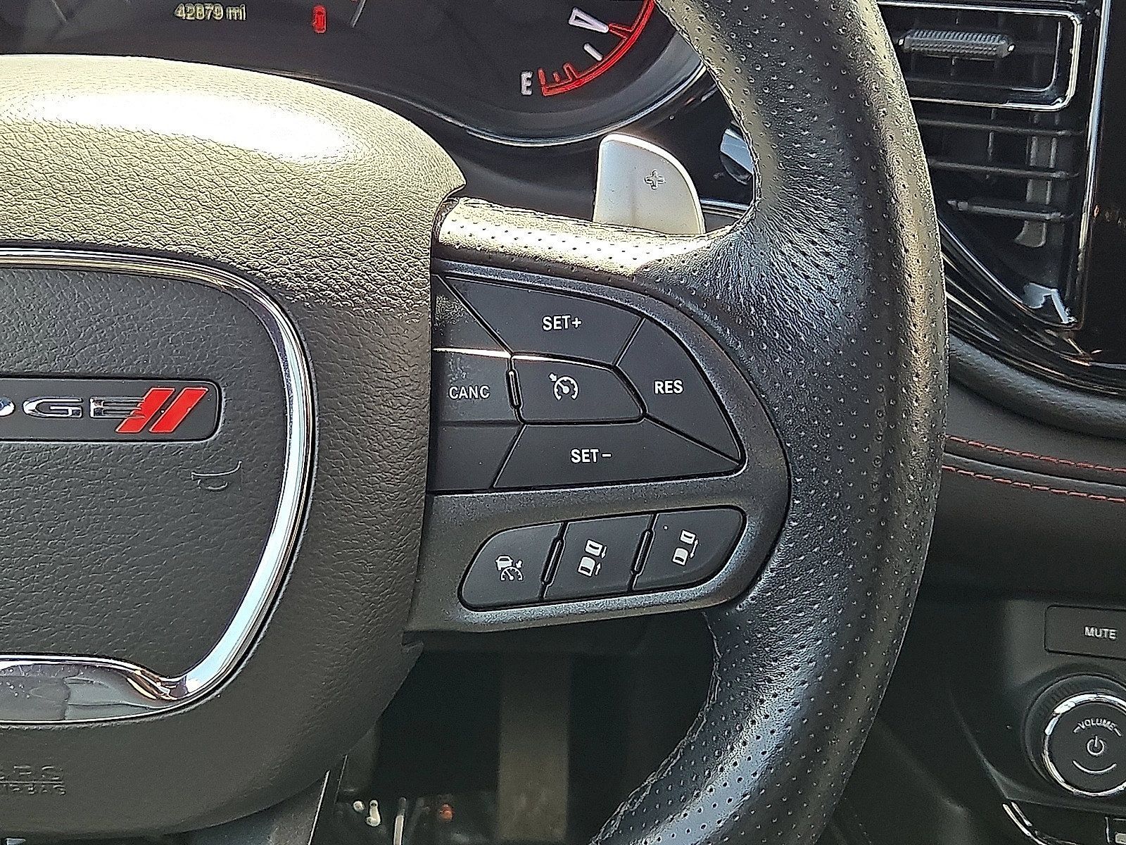 Used 2025 Dodge Durango GT AWD/4WD image 19