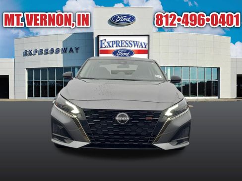 Used 2025 Nissan Altima 2.5 SR image 3