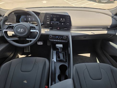 Certified 2026 Hyundai Elantra Sport FWD image 11