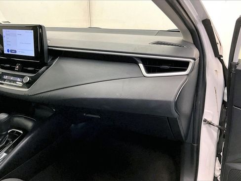 Used 2023 Toyota Corolla LE image 15