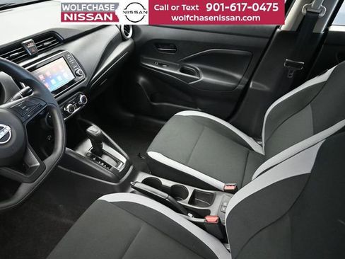 Used 2025 Nissan Versa S w/ Trunk Package image 18