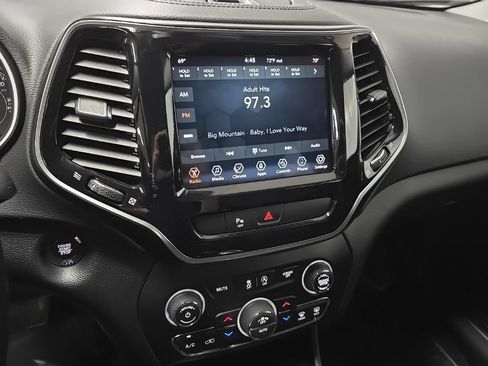 Used 2020 Jeep Cherokee Limited AWD/4WD image 27