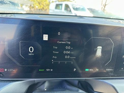 Used 2024 Kia EV9 GT-Line image 35