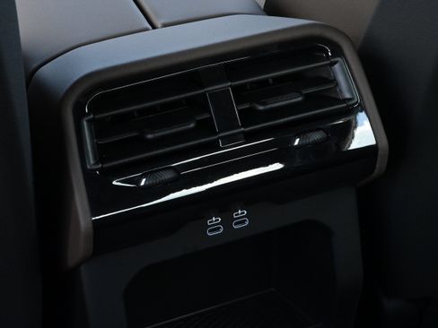 New 2027 BMW i5 eDrive40 w/ M Sport Package AWD/4WD image 23