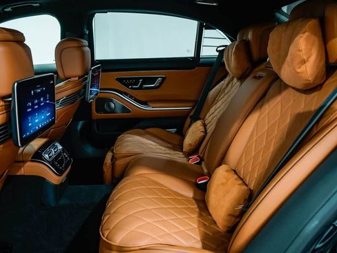 Used 2025 Mercedes-Benz S 580 4MATIC Sedan image 18