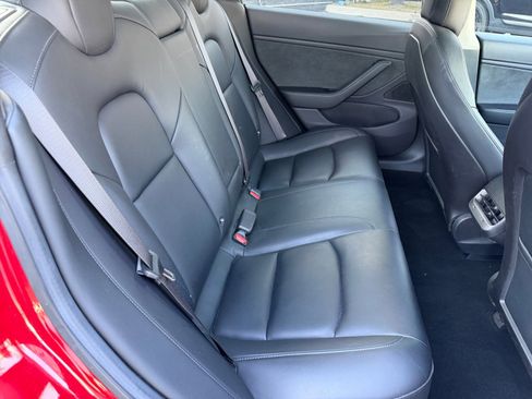 Used 2018 Tesla Model 3 Long Range image 19