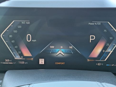 Used 2023 BMW X7 xDrive40i w/ Executive Package image 30