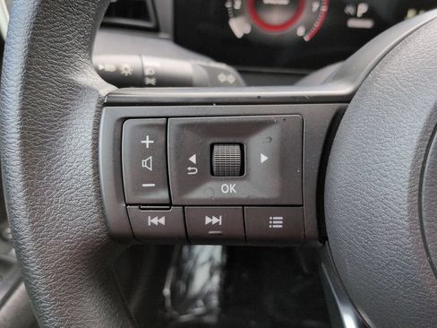 Used 2026 Nissan Kicks SV FWD image 23